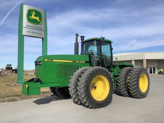 Main image John Deere 8760