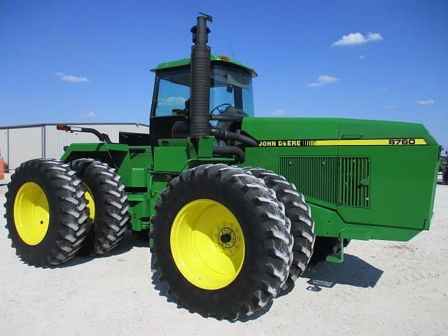 Image of John Deere 8760 equipment image 1