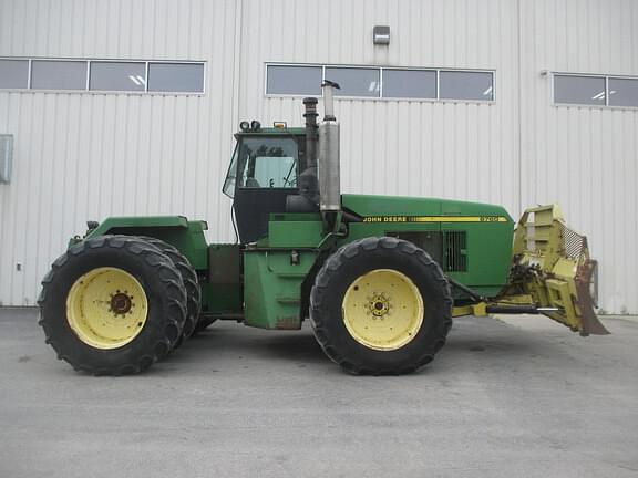 Image of John Deere 8760 equipment image 1