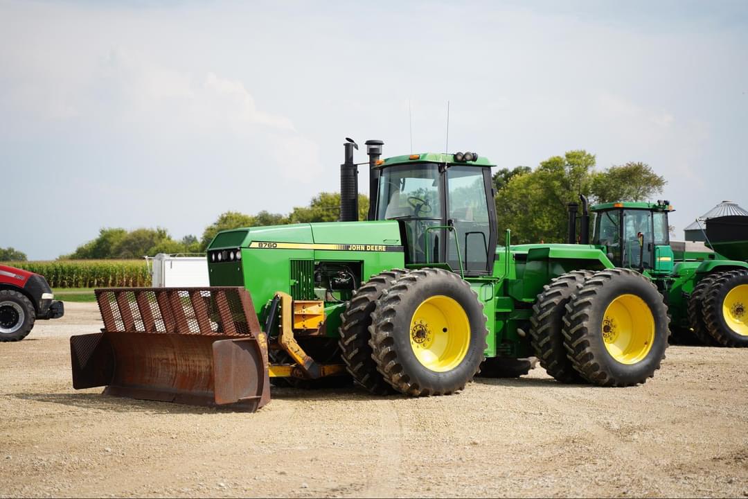 Image of John Deere 8760 Primary image