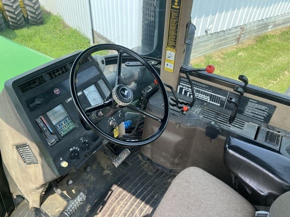 Image of John Deere 8960 equipment image 2
