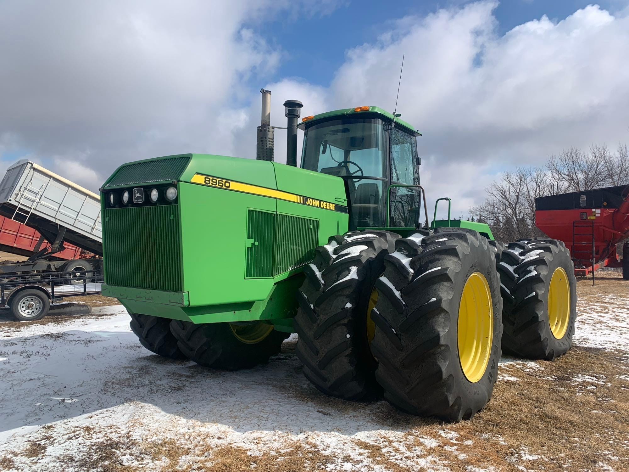 1990 John Deere 8960 Equipment Image0