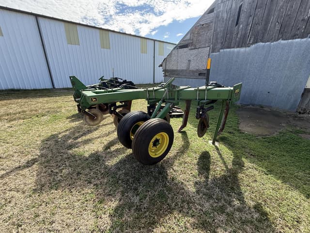 Image of John Deere 915 equipment image 2