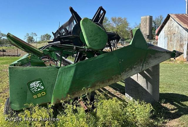 Image of John Deere 920 equipment image 3