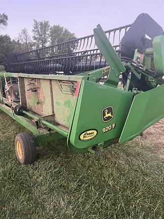 Image of John Deere 920F equipment image 1