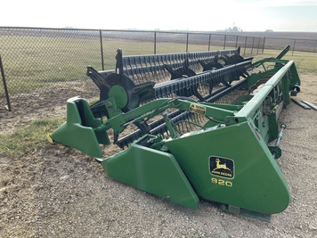 Main image John Deere 920