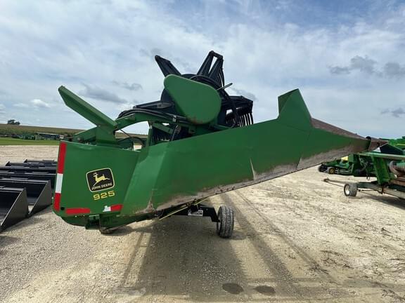 Image of John Deere 925 equipment image 3