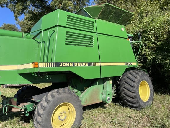 1990 John Deere 9500 Equipment Image0