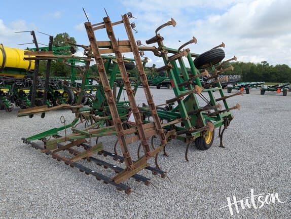 Image of John Deere 960 equipment image 3