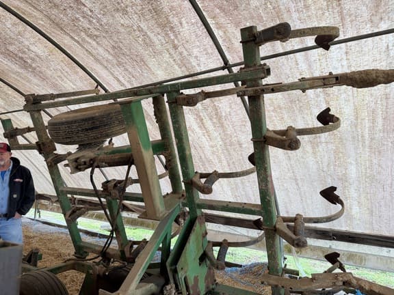 Image of John Deere 960 equipment image 4