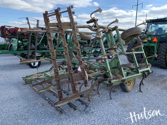 Image of John Deere 960 equipment image 3