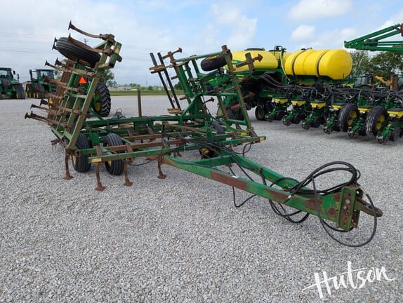 1990 John Deere 960 Equipment Image0