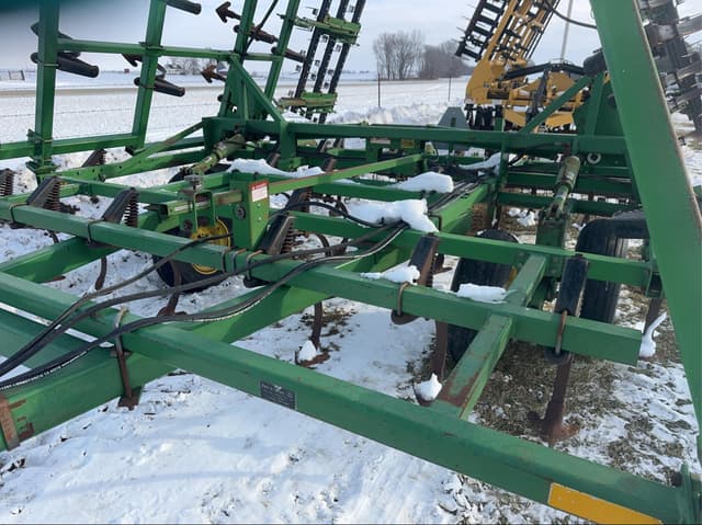 Image of John Deere 960 equipment image 4