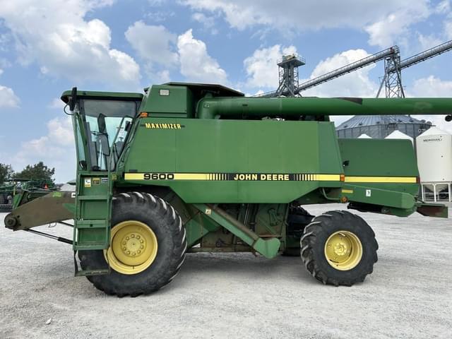 Image of John Deere 9600 equipment image 2