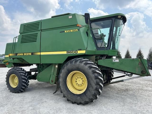 Image of John Deere 9600 equipment image 1