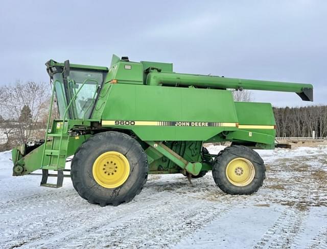 Image of John Deere 9600 equipment image 2