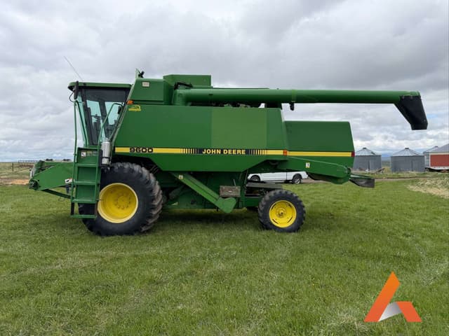Image of John Deere 9600 equipment image 1