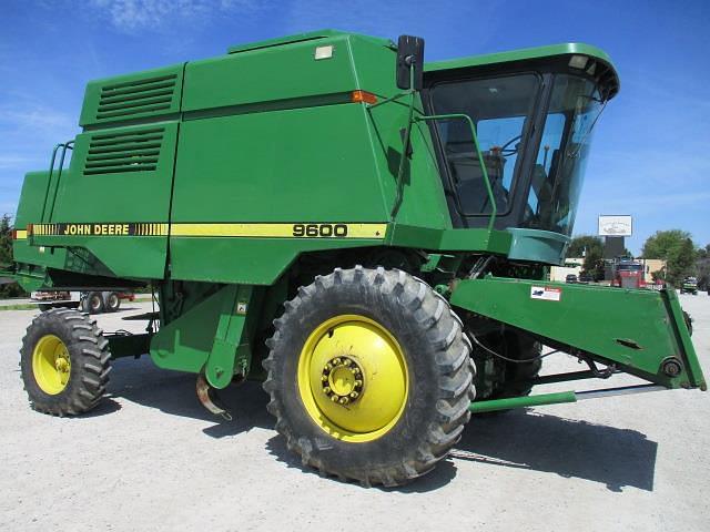 Image of John Deere 9600 equipment image 1