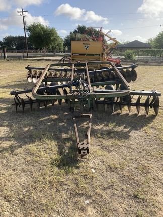 Main image John Deere 215