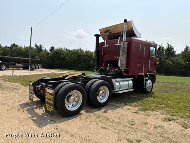 Image of Kenworth K100E equipment image 4