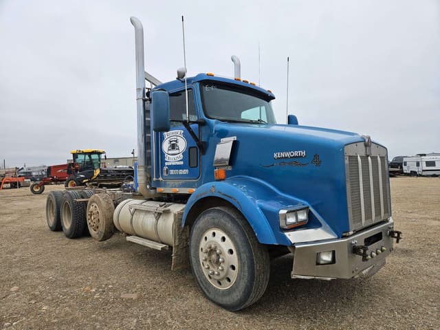 Image of Kenworth K100E equipment image 4