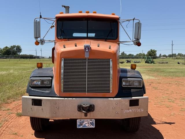 Image of Kenworth T400 equipment image 4
