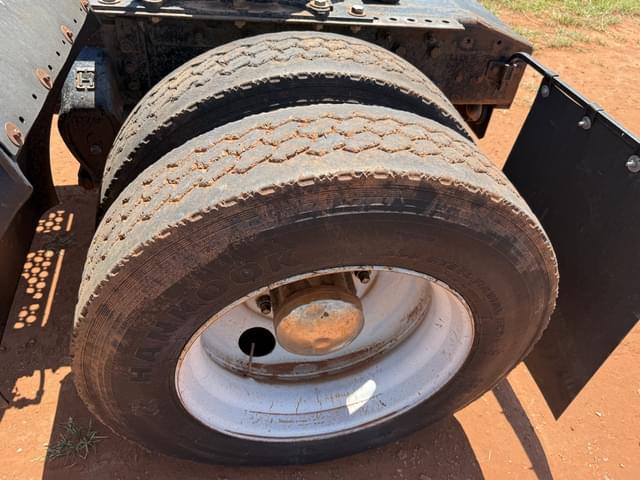 Image of Kenworth T400 equipment image 3