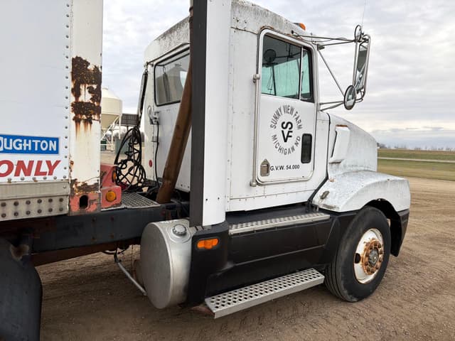 Image of Kenworth T400 equipment image 4