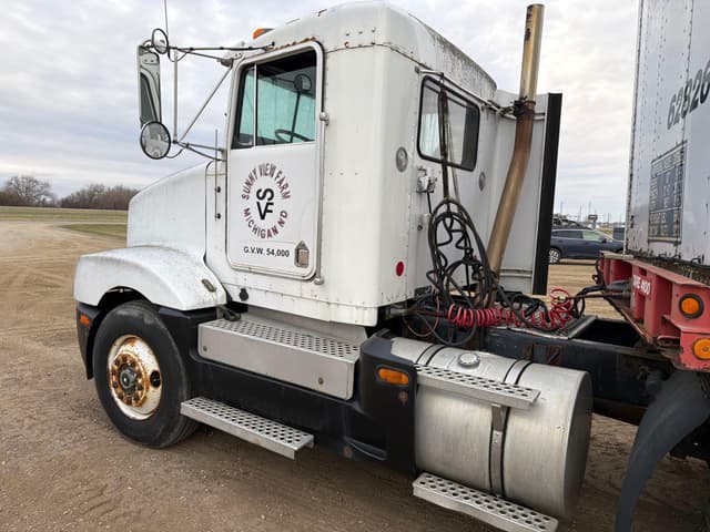 Image of Kenworth T400 equipment image 2