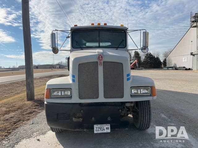 Image of Kenworth T400 equipment image 2