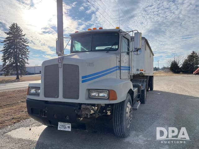 Image of Kenworth T400 equipment image 1