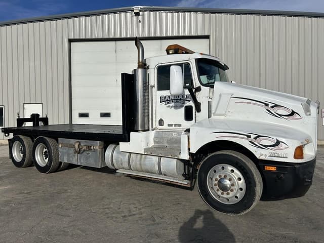 Image of Kenworth T600 equipment image 1
