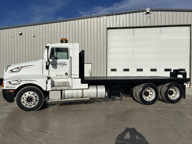 Image of Kenworth T600 equipment image 2