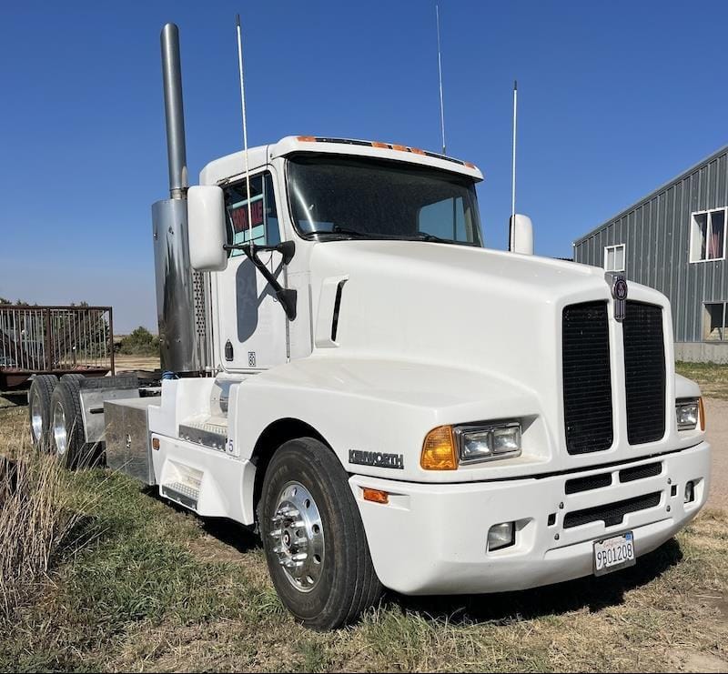 Main image Kenworth T600