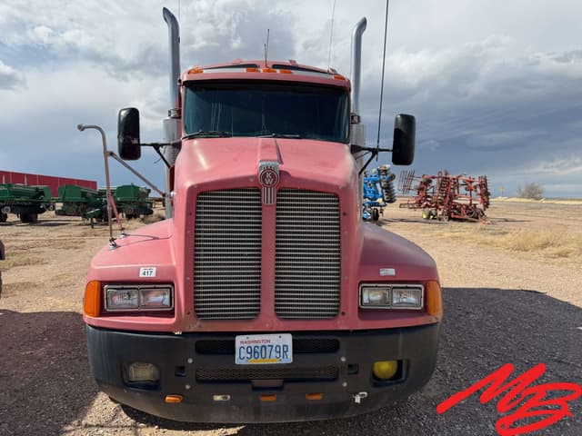 Image of Kenworth T600 equipment image 4