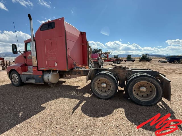 Image of Kenworth T600 equipment image 3