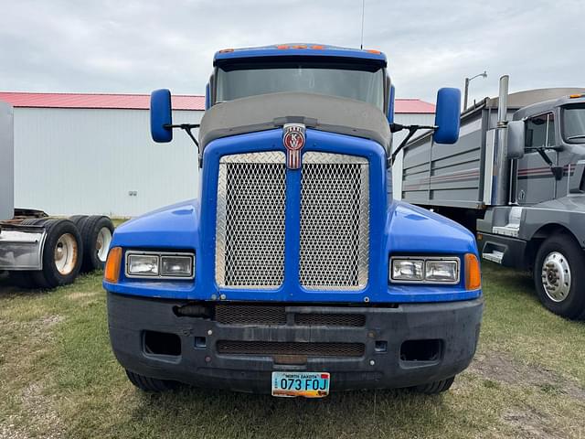 Image of Kenworth T600 equipment image 1
