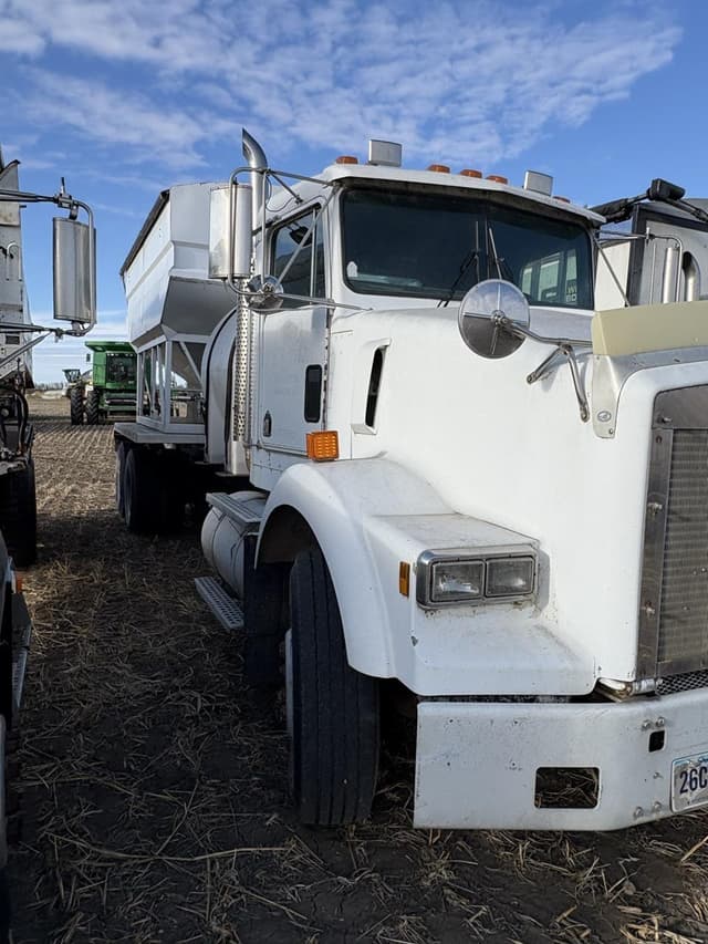 Image of Kenworth T800 equipment image 2