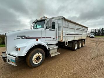 Main image Kenworth T800