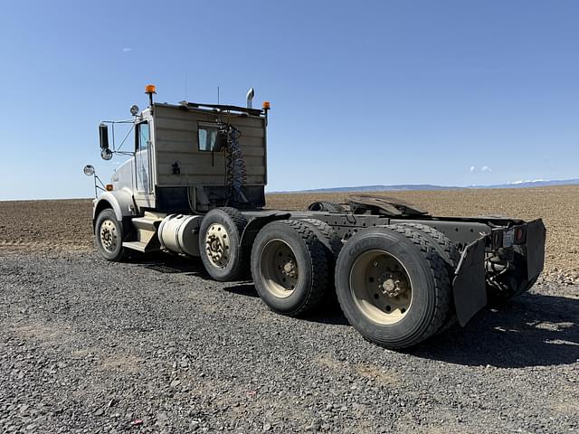 Image of Kenworth T800 equipment image 1