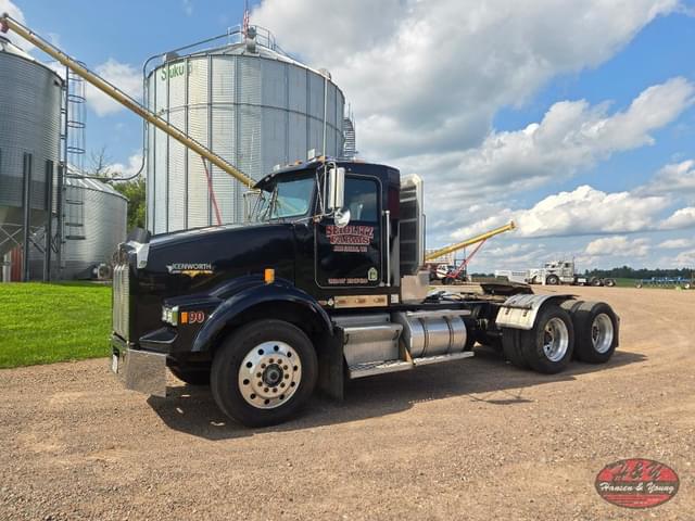 Image of Kenworth T800 equipment image 1