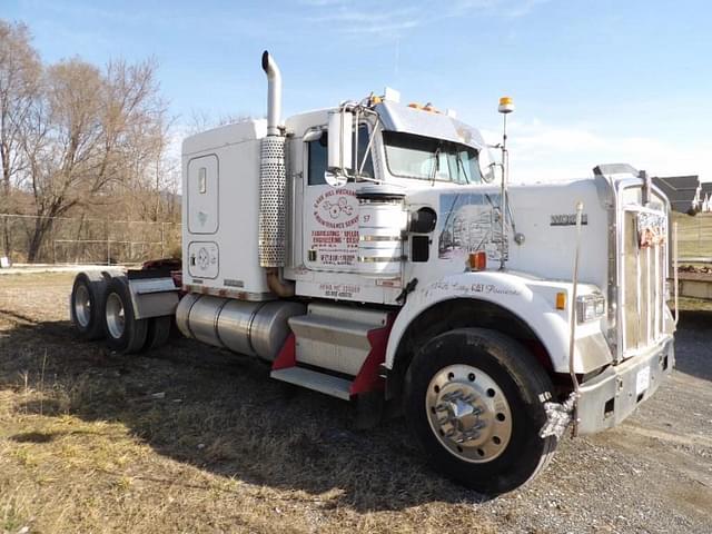 Image of Kenworth W900 equipment image 1