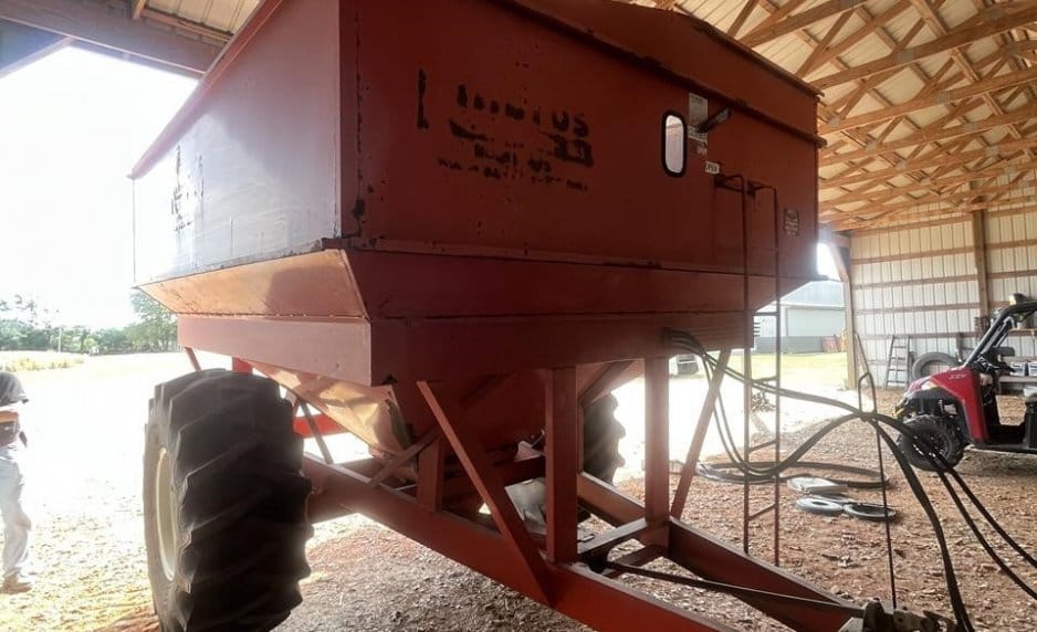 1990 Killbros 475 Equipment Image0