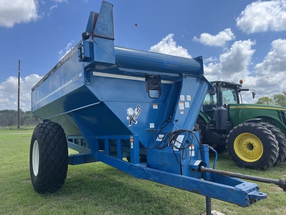 Image of Kinze 640 equipment image 2