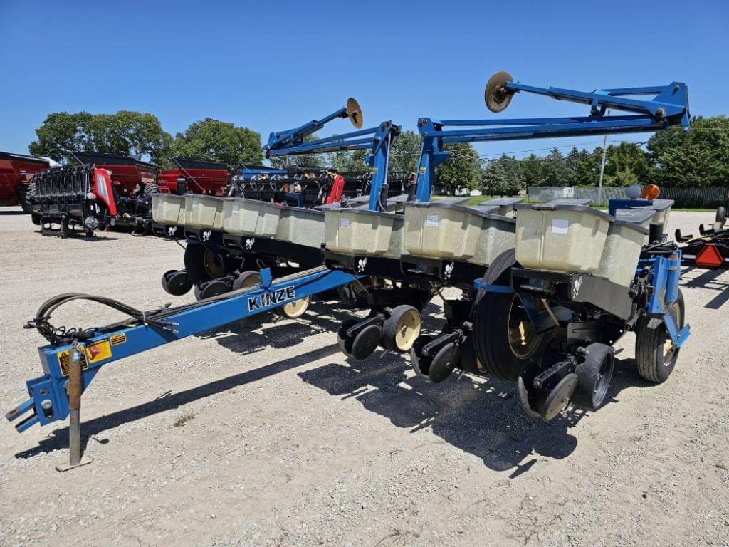 Image of Kinze EF Primary image