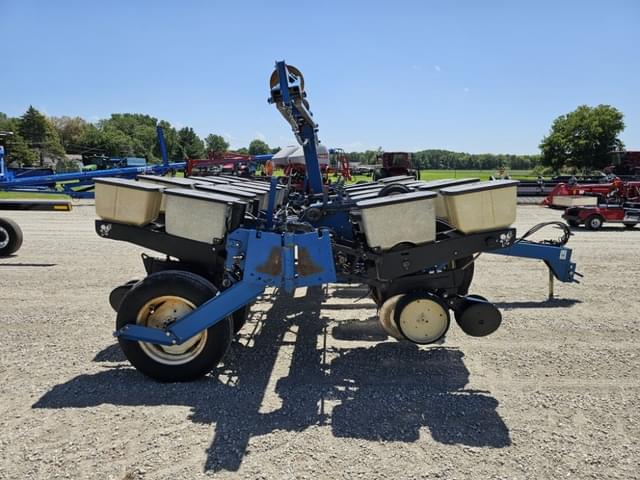 Image of Kinze EF equipment image 3