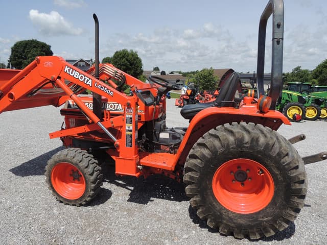 Image of Kubota B2150 equipment image 1
