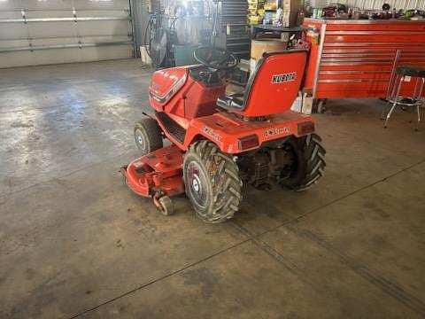 Image of Kubota G2000 equipment image 3