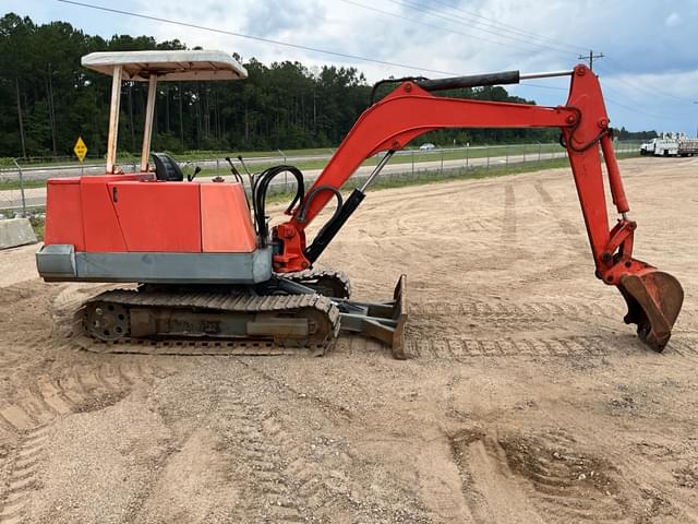 Image of Kubota KH-90 equipment image 3