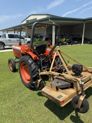 Image of Kubota L2050 equipment image 2